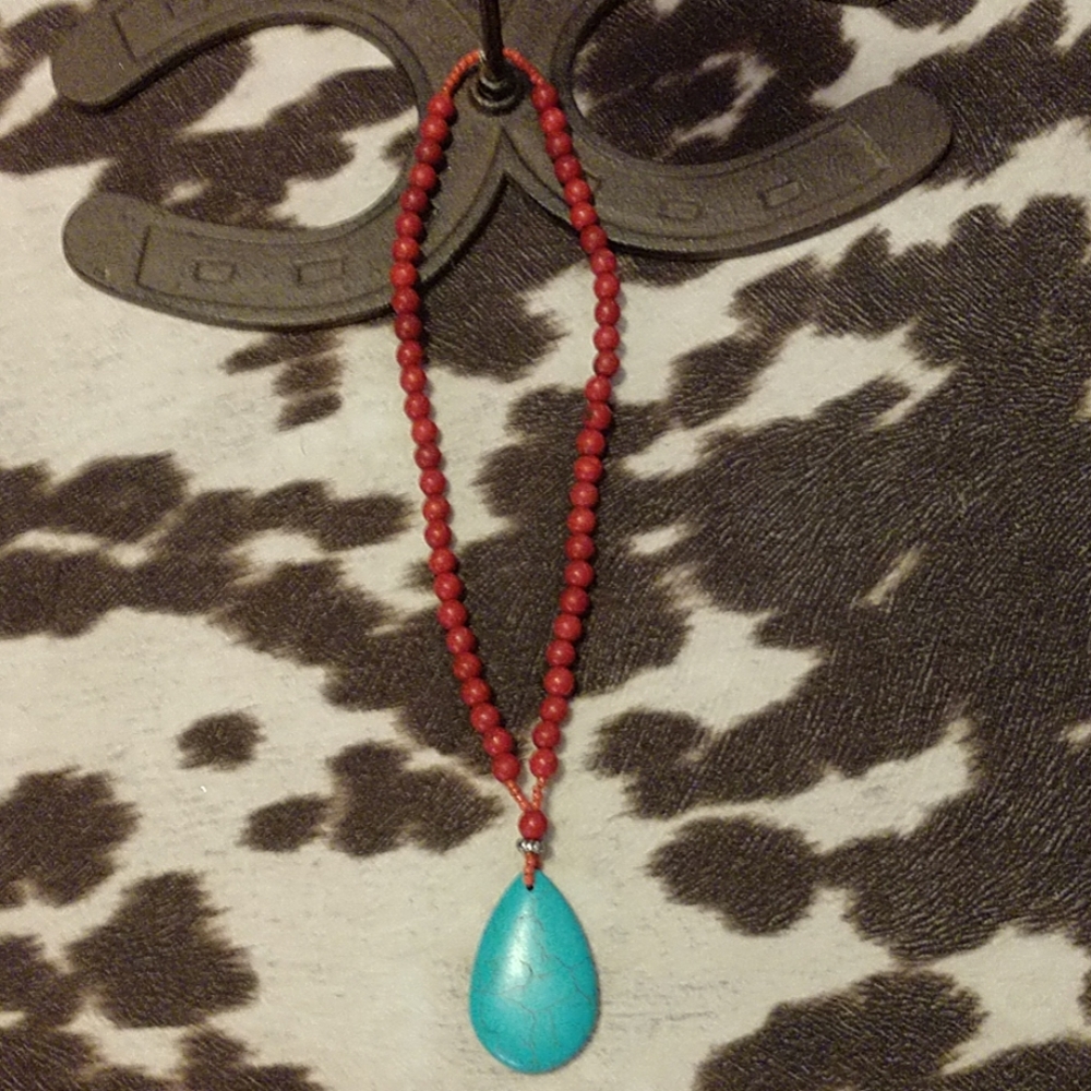 Turquoise beaded necklace